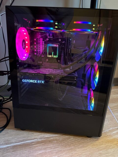 4070 12 Gb Ryzen 5 7500F