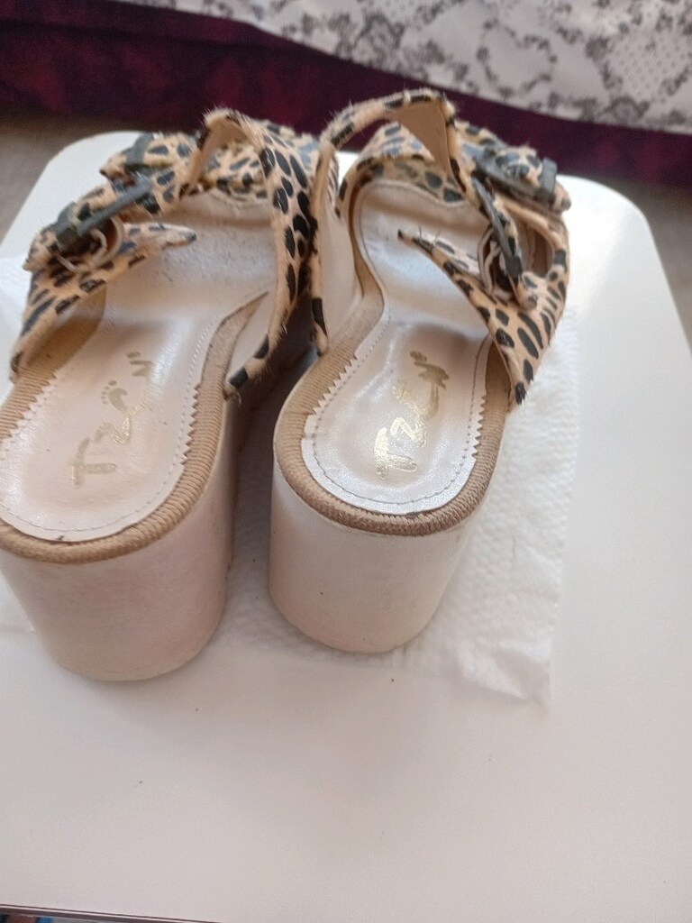 terlık ve sandalet ıkısıde 38 39 noya olur adet fıatıdır - 6