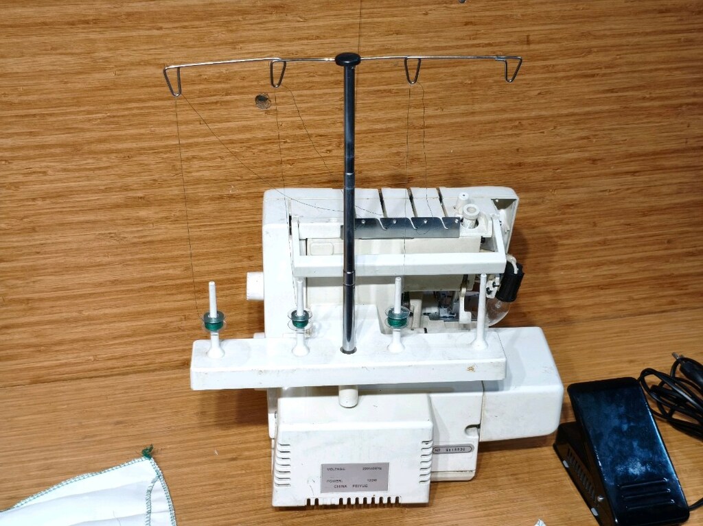 üç iplik overlok makinesi - 4