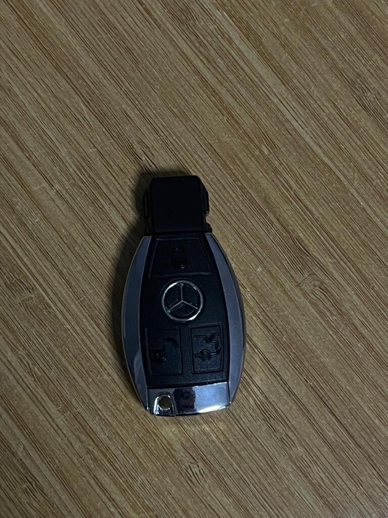 MERCEDES USB FLASH BELLEK - 4