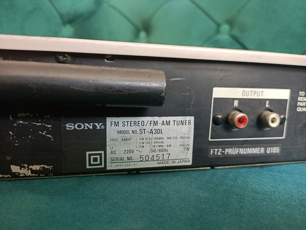 Sony FM ST-A30L Radio 79 model - 7