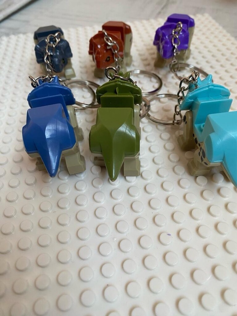 Lego Dinozor Figürlü Anahtarlıklar - 11