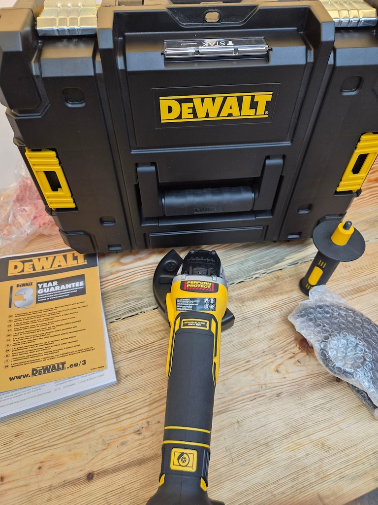 Dewalt DCG405NT Kömürsüz avuç Taşlama - 3