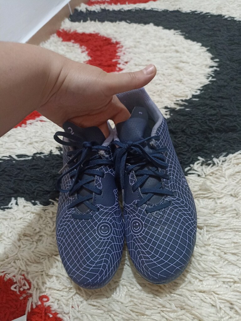 Erkek çocuk krampon decathlondan alınmıştır - 3