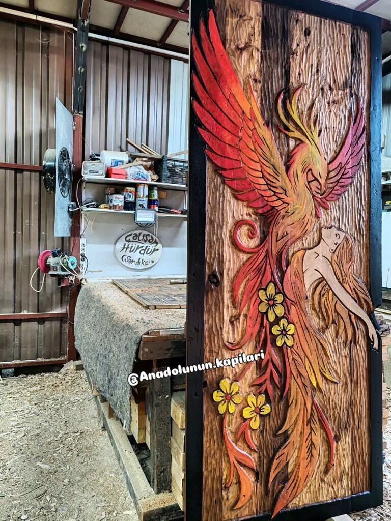 Tamamı el oyması ile işlenmiş eski kapı anka kuşu tasvirli 207/87 cm. - 4