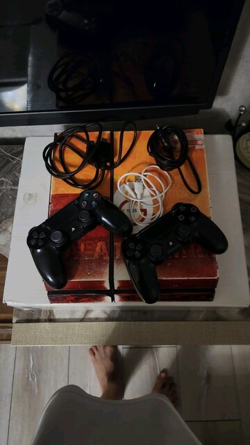 PS4 PlayStation 4