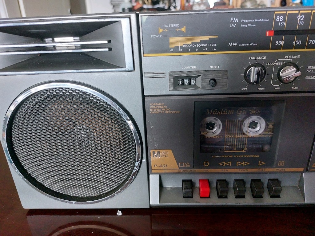 TEYP KASET ÇALAR ÇALIŞIYOR - 2