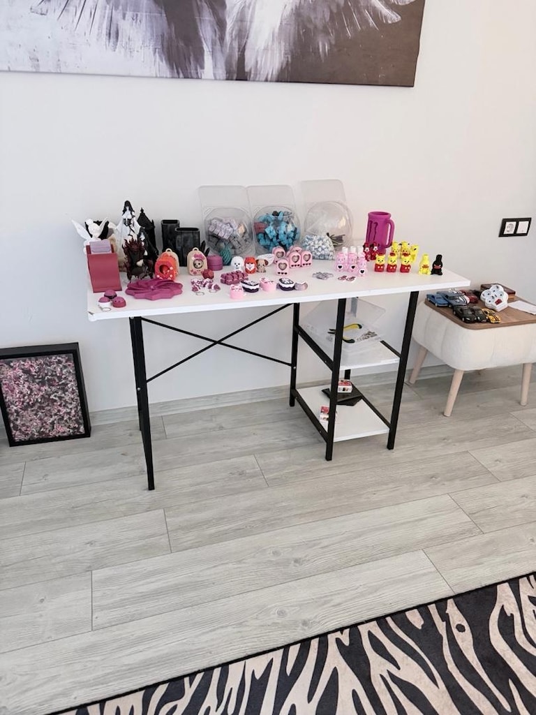 3 ADET ÇALIŞMA MASASI VE IKEA KOMİDİN - 2