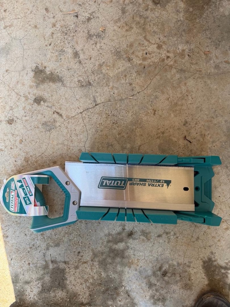 Total Açılı Kesme Testeresi 300mm - 8