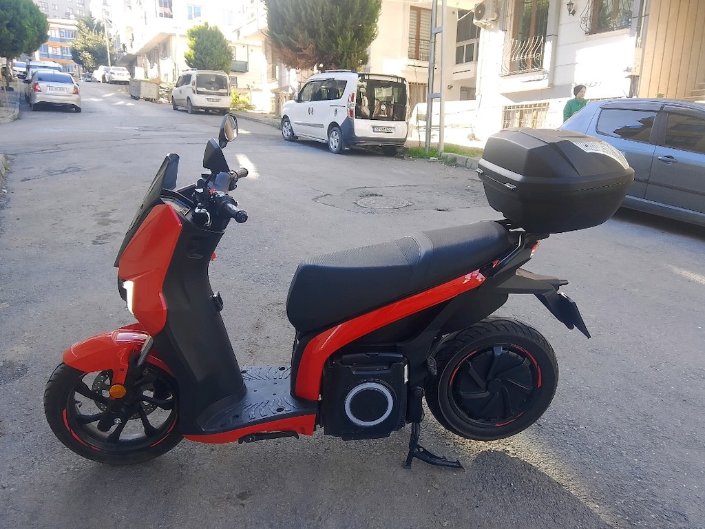 Silence s01 ve s02 batarya 5.6 kwh standart 2 adet batarya vardır - 3
