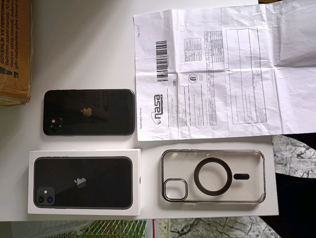 TR iPhone 11 hatasız 64gb - 2