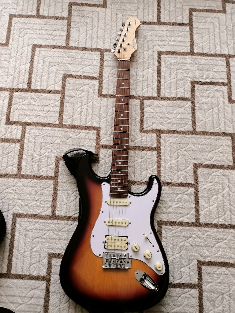 sıfır ayarında elektro gitar - 6