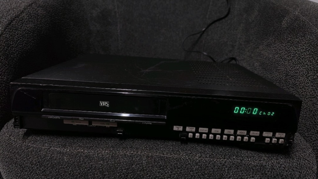ALMANYADAN ORJİNAL TELEFUNKEN VHS VİDEO KASET ÇALAR OYNATICI - 2