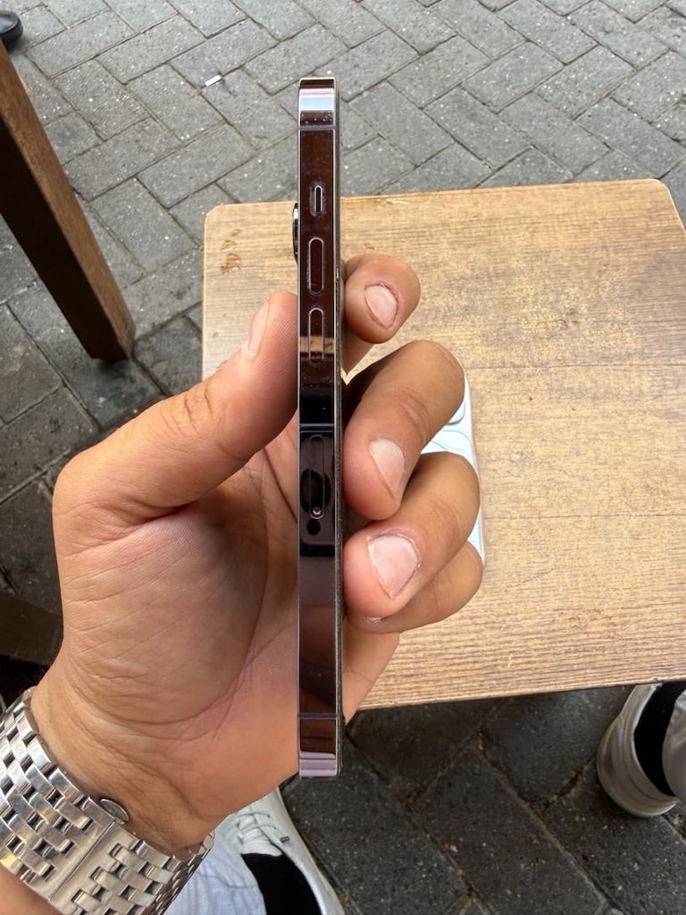 ı phone 14 pro 128 GB - 2