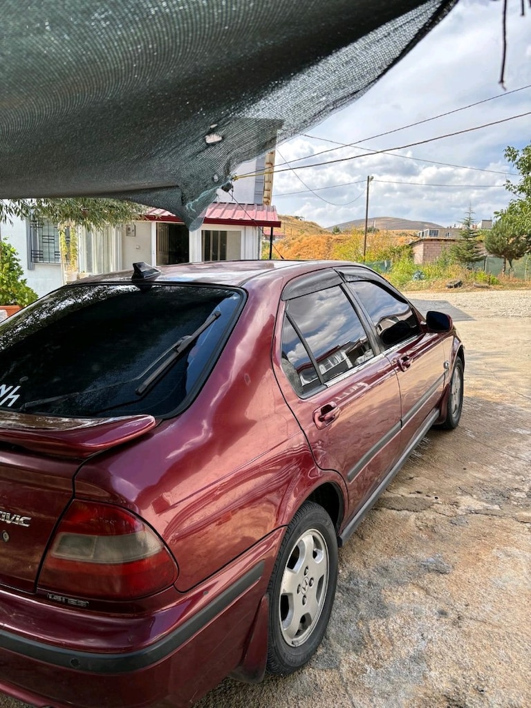 Honda civic euro - 4