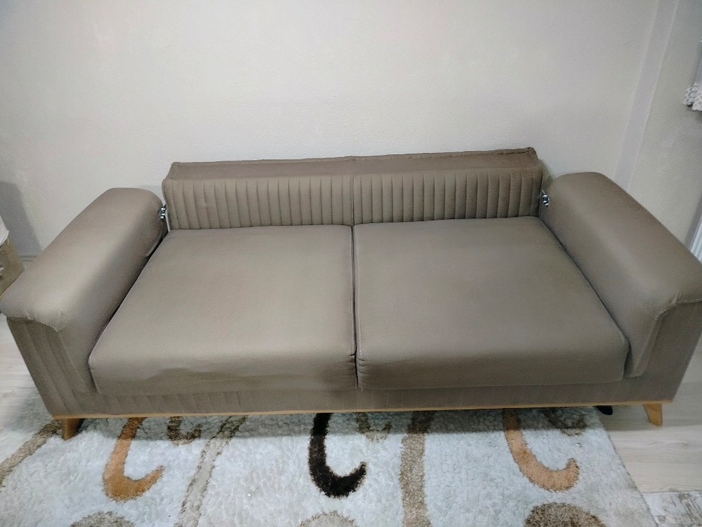 koltuk takımı 3 lü 3 adet en başlıklar dahiln230 cm oturma alanı 180 - 14
