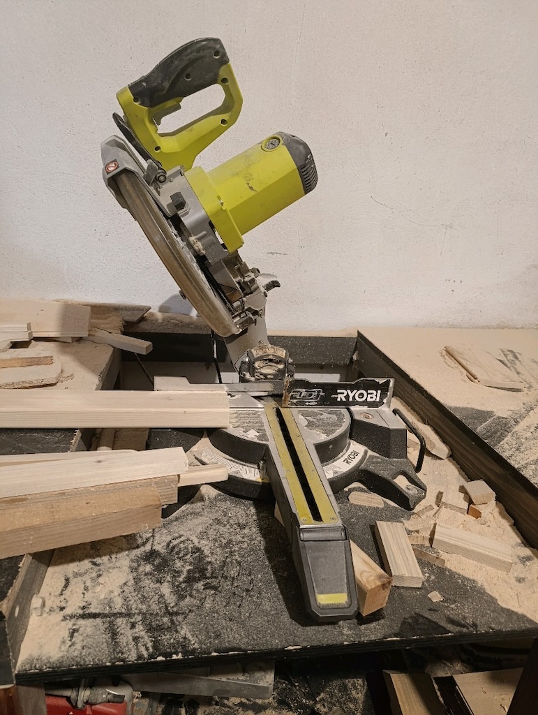 Ryobi EMS 305 RG - 4