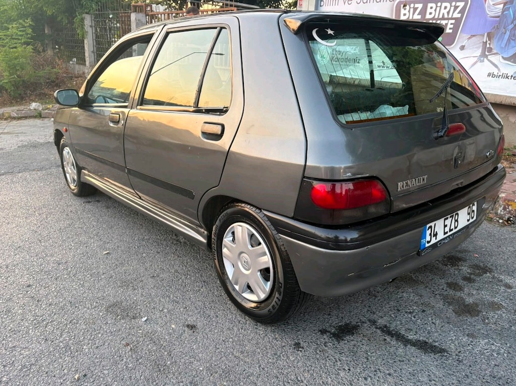 1.4 Clio - 8