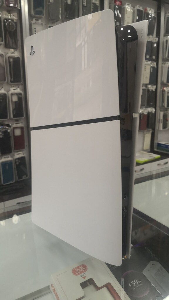 SIFIR AYARINDA PS5 SLİM DİJİTAL 1TB - 2