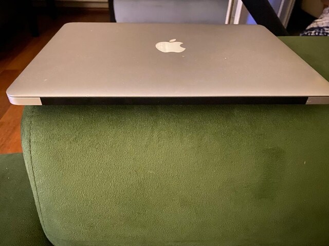 Çok temiz mac book air M.1 8GB
