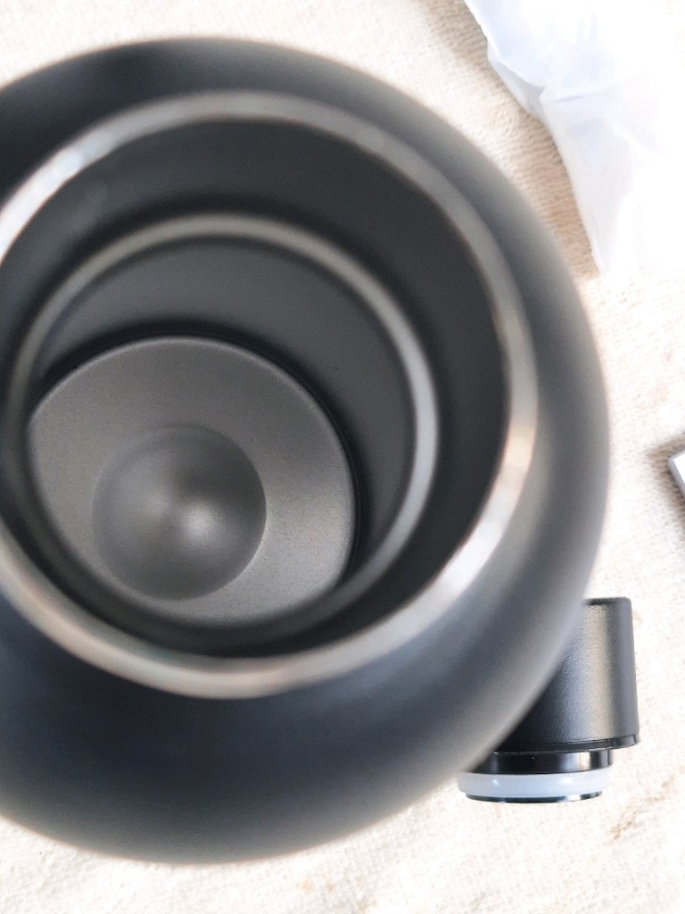 ÇELİK TERMOS BLUETOOTH'LU MÜZİK ÇALARLI - 7