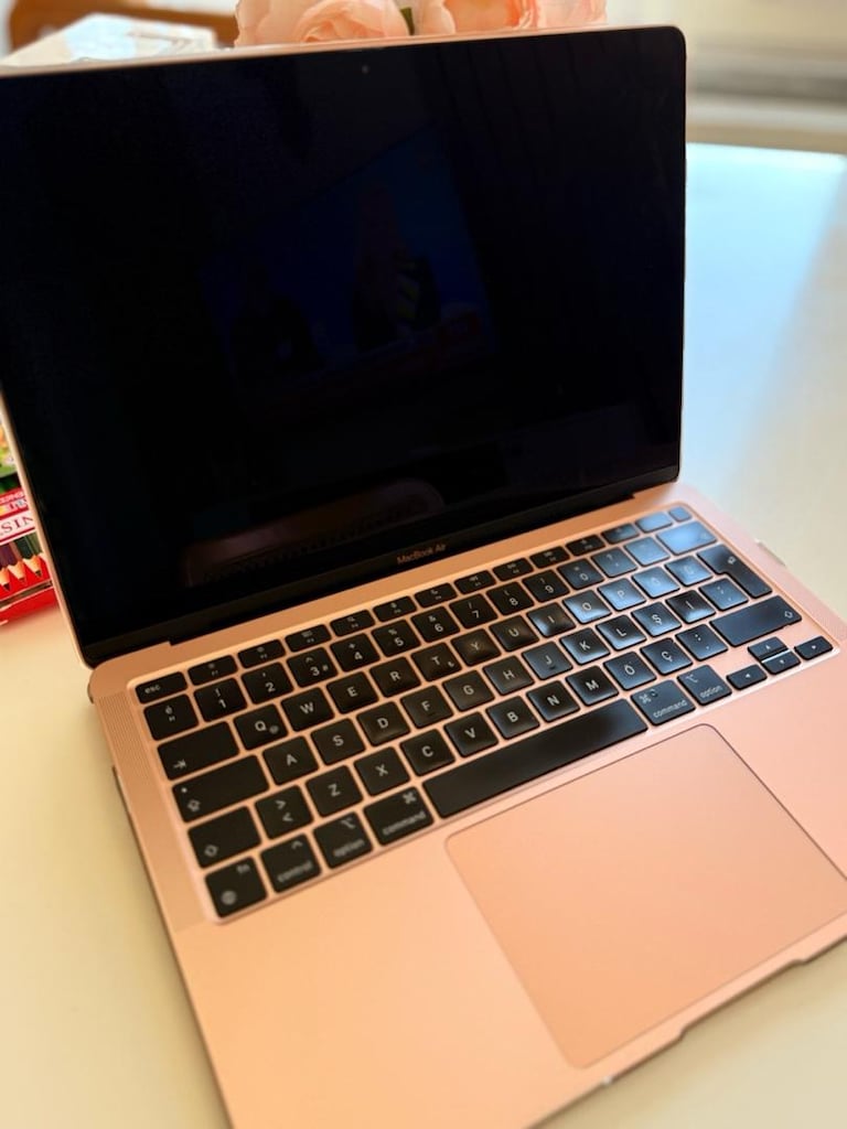MacBook Air m1 - 2