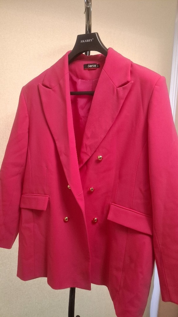 48 50 Beden uyumlu ve ter temiz blazer ceket. üstelik pembe ve şık