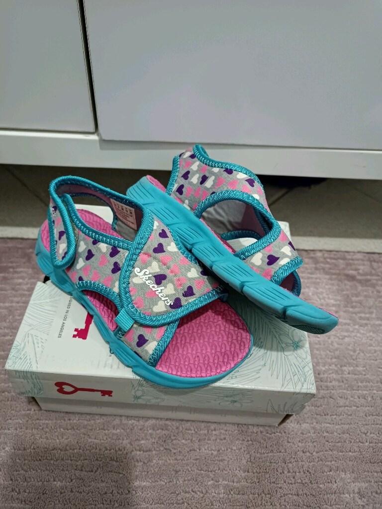 Skechers sandalet