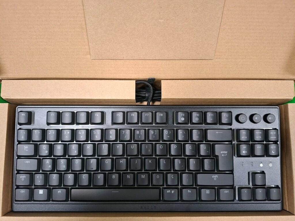 Razer Ornata V3 TKL Türkçe Q Kablolu Oyuncu Klavyesi - 2