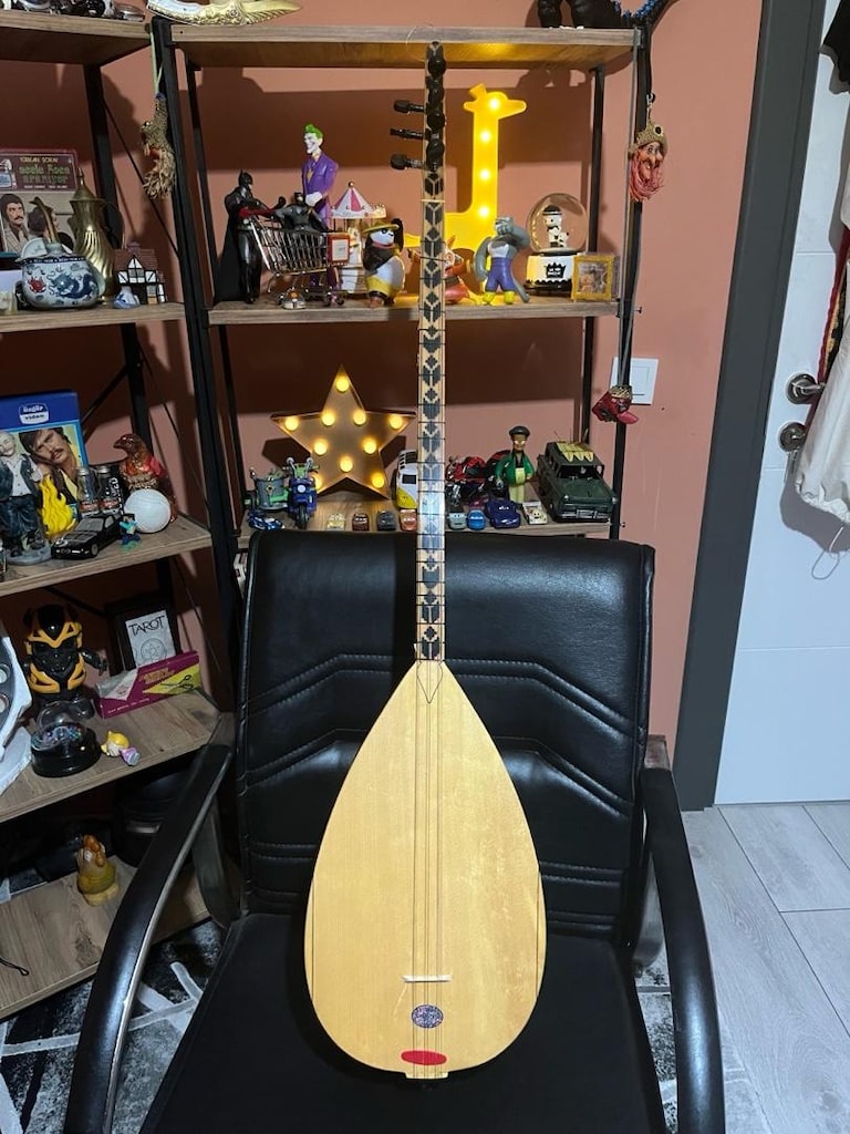 Harika Kısa Sap Elektro Girişli Bağlama
