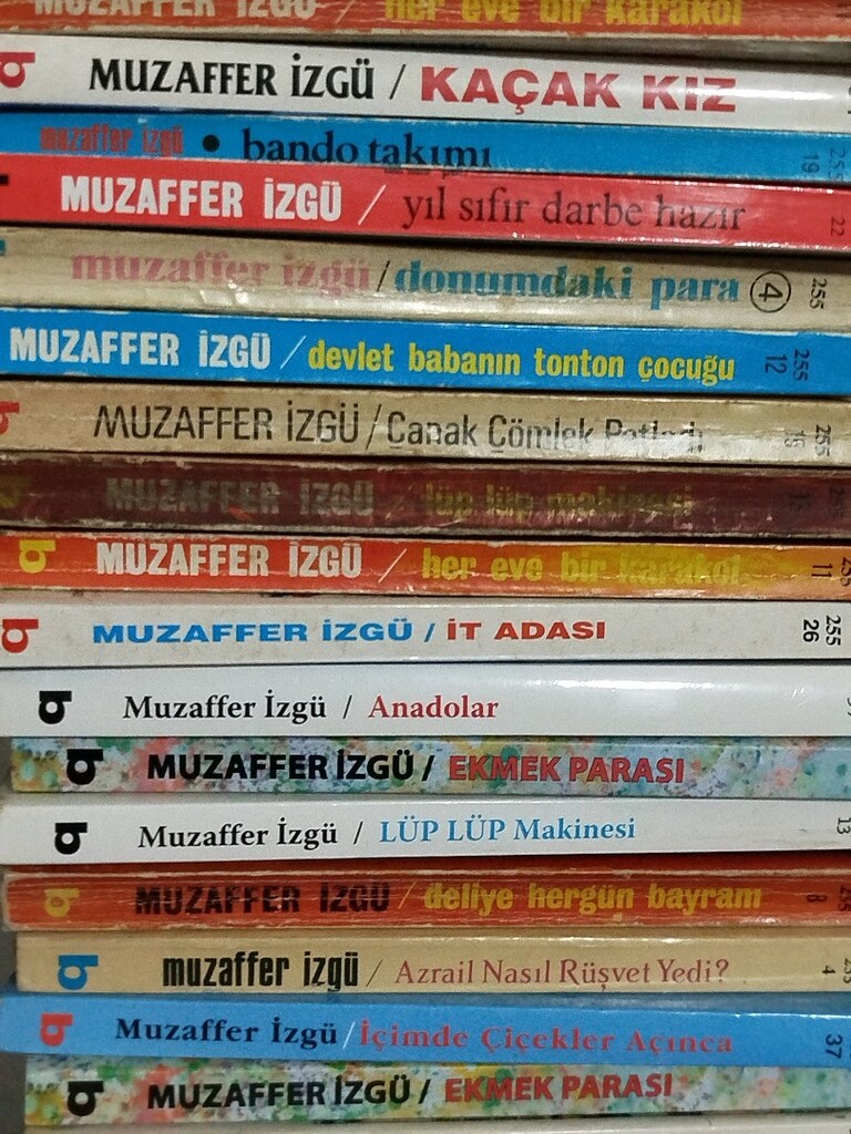 MUZAFFER İZGÜ KİTAPLARI - 10