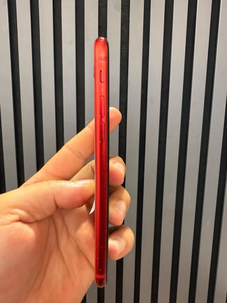 İphone Se Kırmızı 64GB - 3