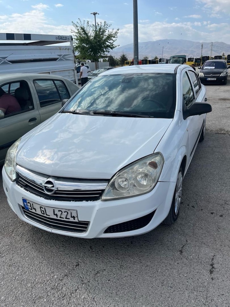 Opel Astra - 2