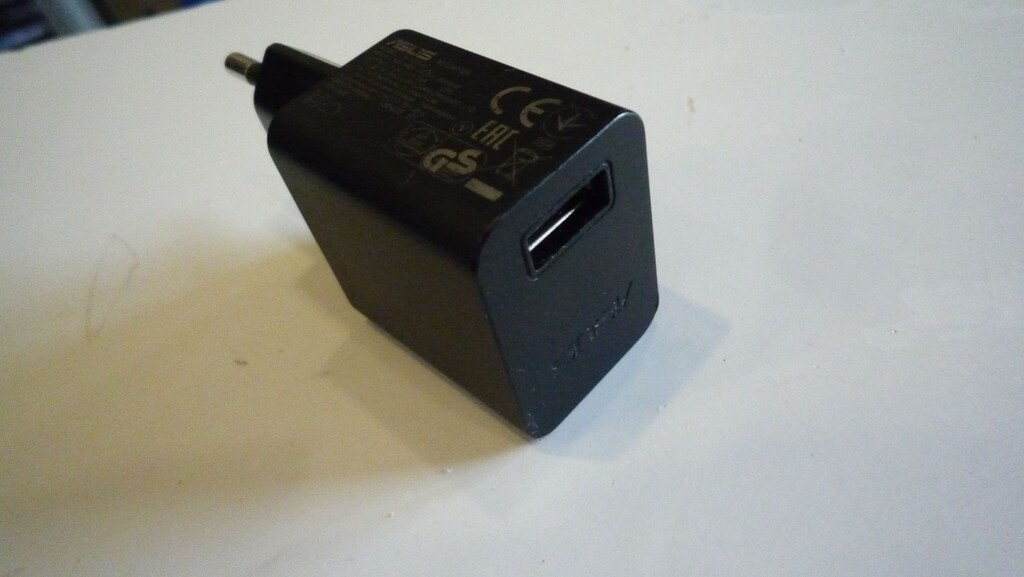Orijinal Asus Laptop Adaptörü PA-1070-07 - 2