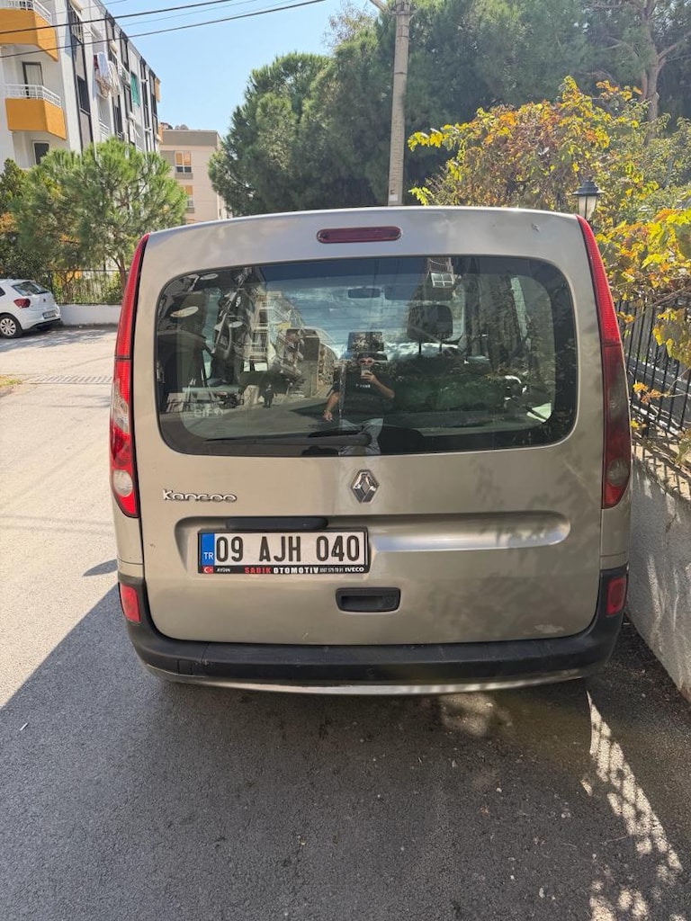 2011 model Hatasız Geniş Aile Kangoo - 5