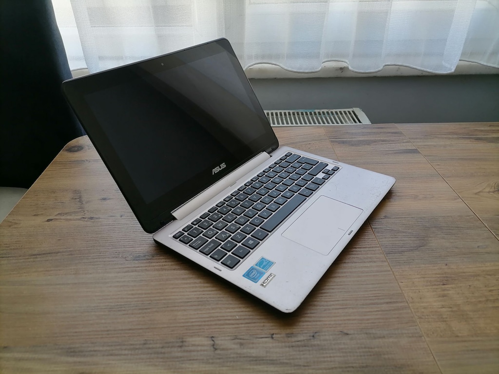 ASUS Transformer Book Flip TP200SA - 7