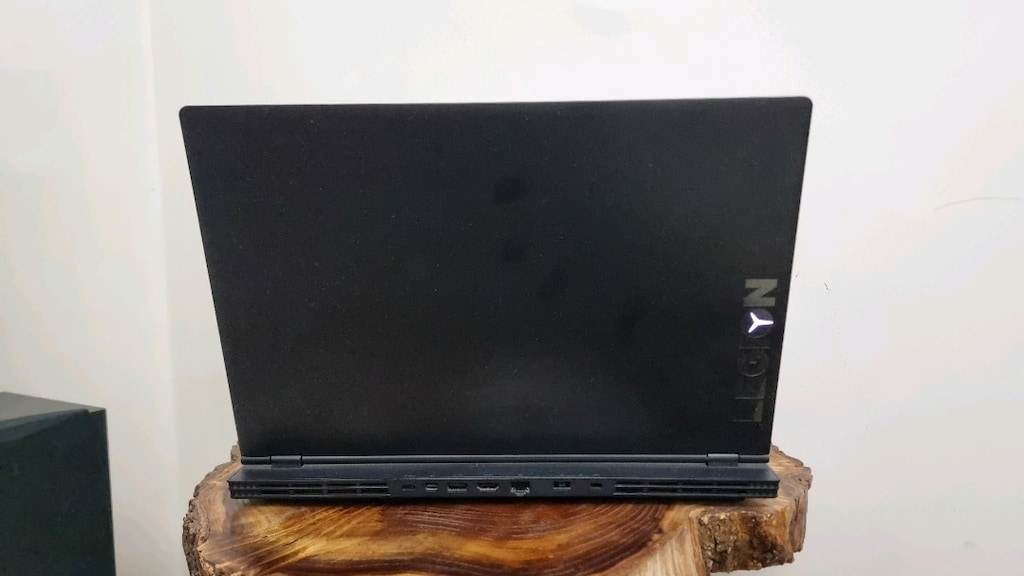 Lenovo LegiOn i7-9750H GTX 1650 GAMİNG LAPTOP - 8