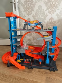 Hot wheels ultimate garaj seti