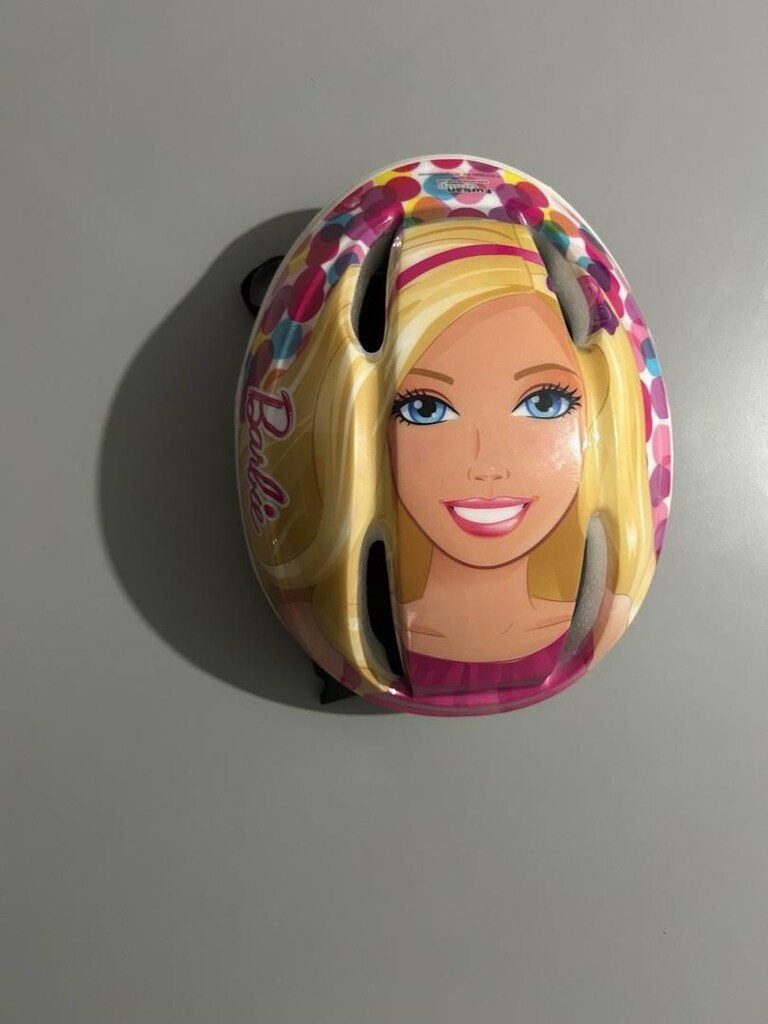 Barbie Kask - 2