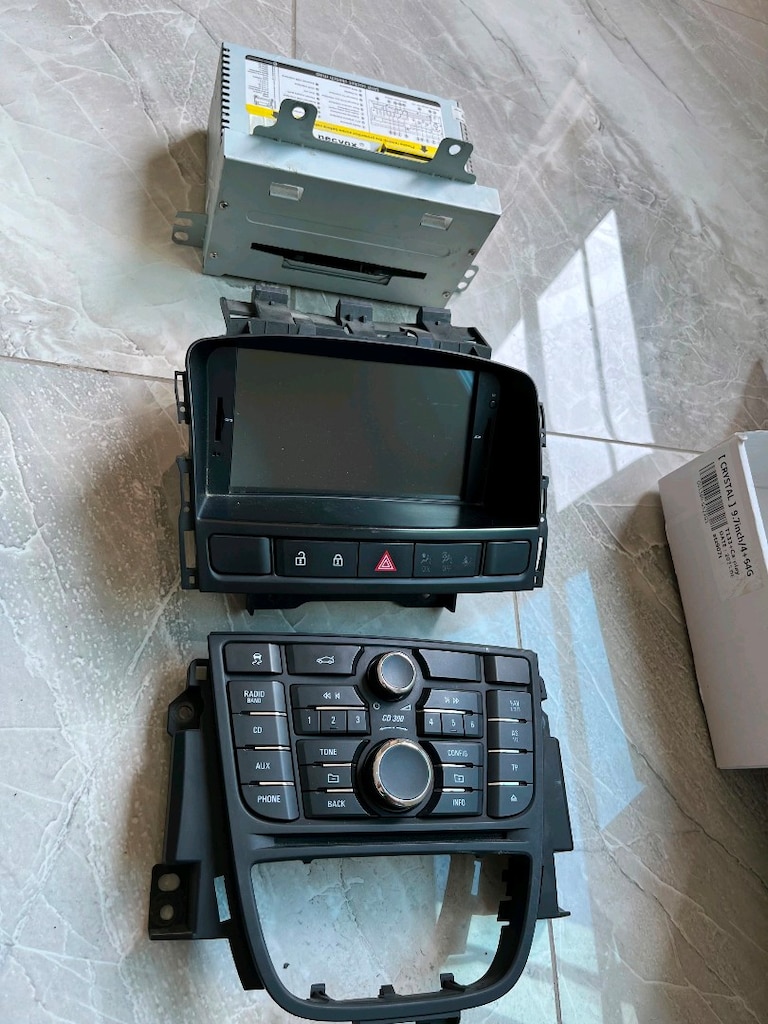 Opel Astra j orjinal teyp