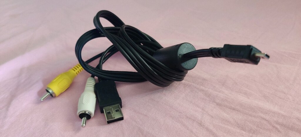 Çift Fonksiyonlu Dijital Fotoğraf Makinesi 8Pin USB Şarj/Veri Kablosu - 3