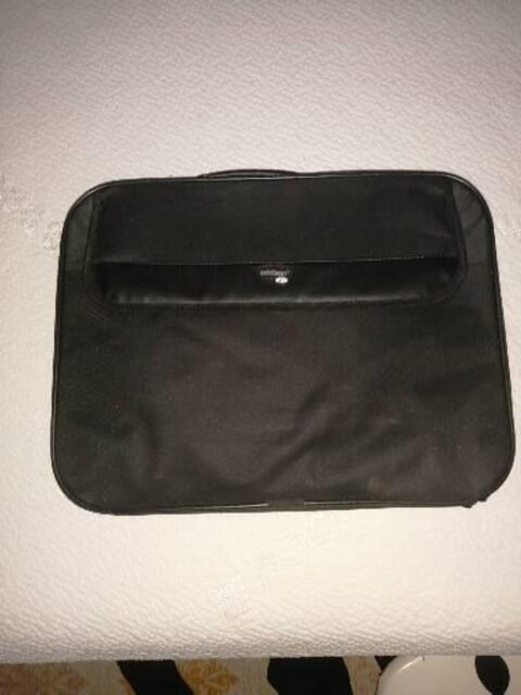 Laptop çantası