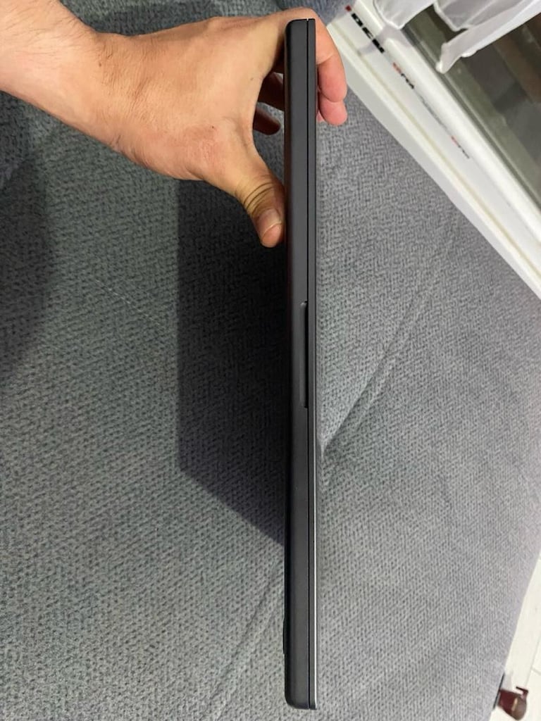 Macbook Pro 16 M4 Pro 24 gb ram 512 ssd - 6