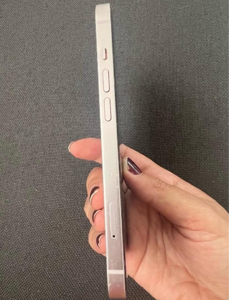 iPhone 13 - 6