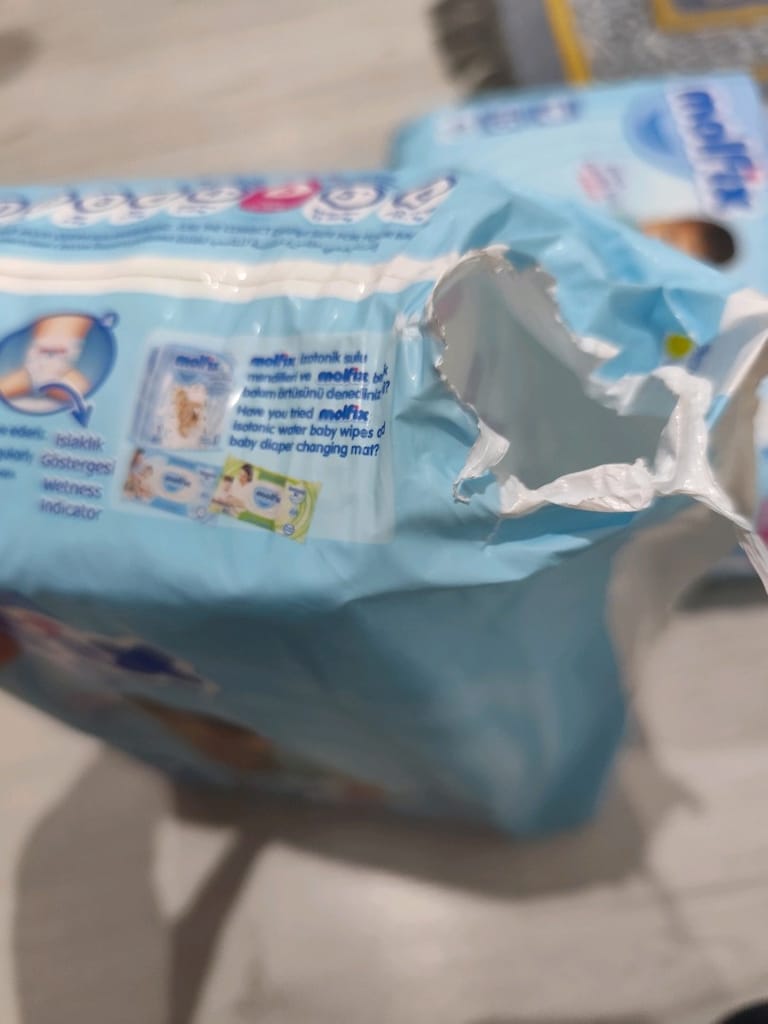 5 numara Molfix bebek bezi açılmamış paket - 4