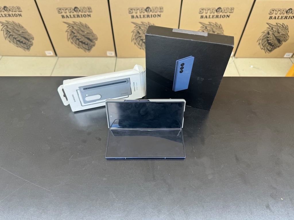 Z FOLD 6 *12 GB RAM *256GB DEPOLAMA *%99 PİL SAĞLIĞI*304 DEVİR SAYISI - 4