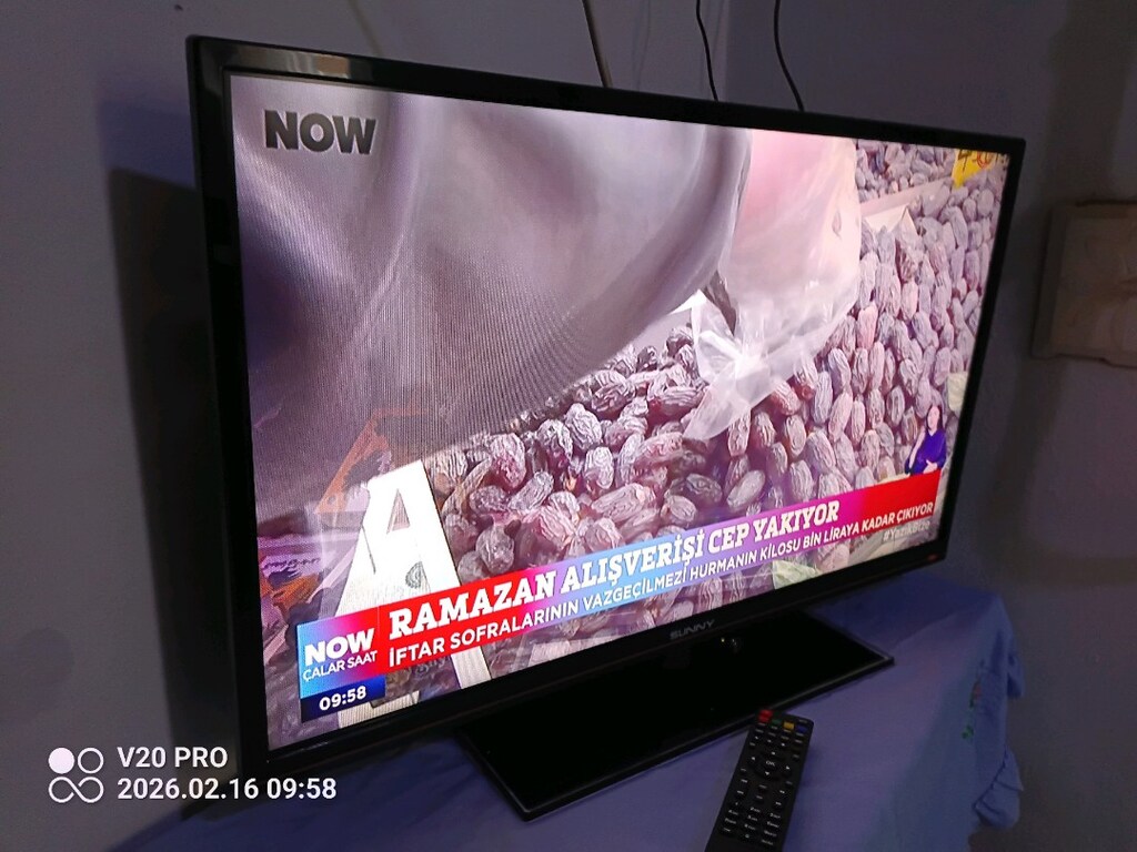 82 ekran LED tv - 3