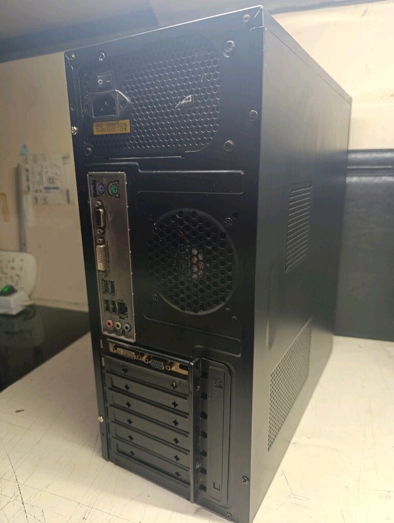 TEMİZ MASAÜSTÜ KASA - AMD A4 / 8 GB RAM / SSD + HDD / OYUN & OFİS - 2