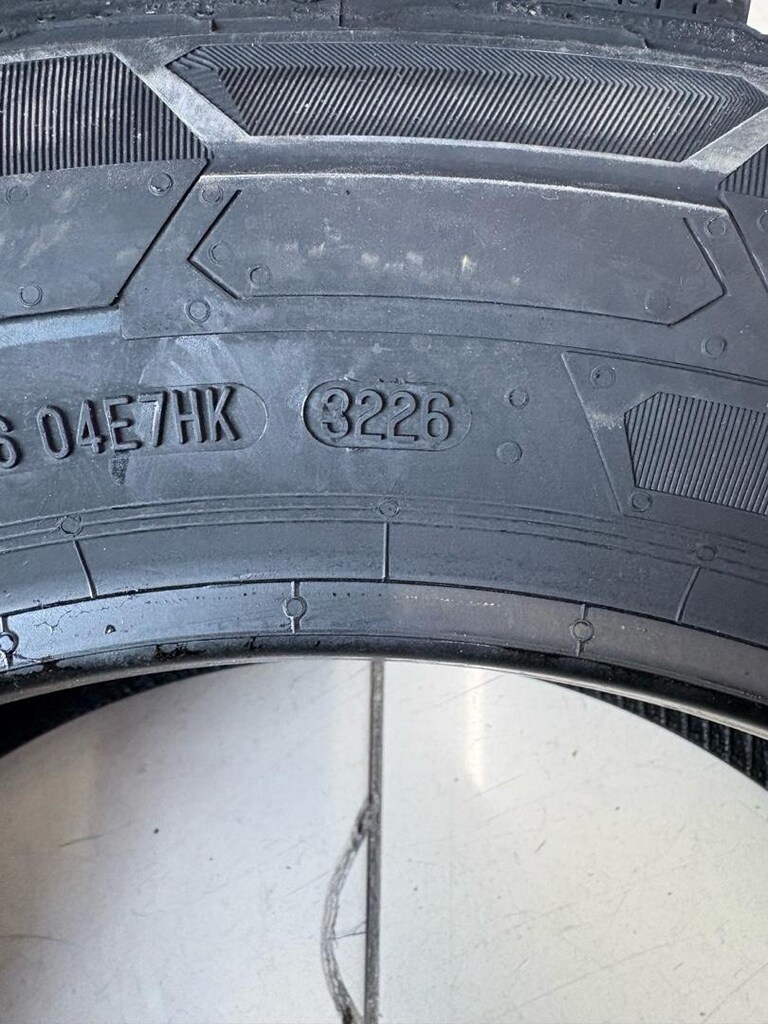 215/60R17C 104/102H Continental Kışlık - 3