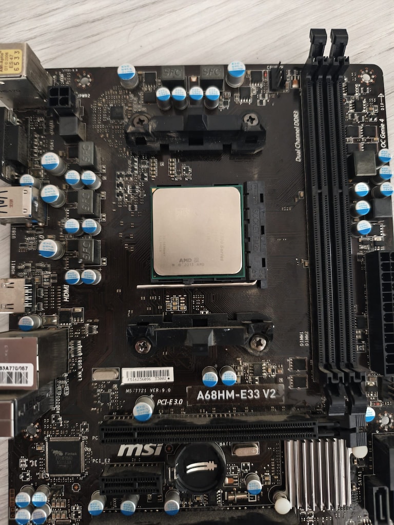 AMD A10-7870K Dört Çekirdek 3.90 GHz APU İşlemci - 3